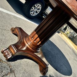 Ethan Ellen Townhouse Dining Table 30-6203 Round Pedestal with Leaf & Protector