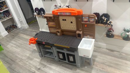 Kids bench work station