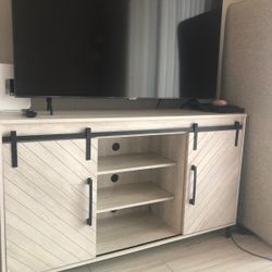 TV Console 