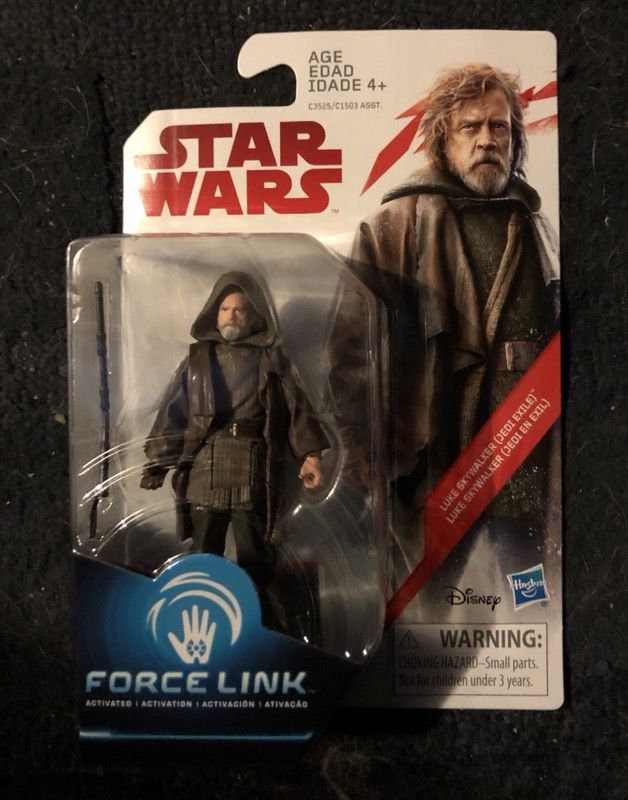 Luke Skywalker in jedi exile outfit force link 3.75 inch action figure star wars the last jedi collectible figure