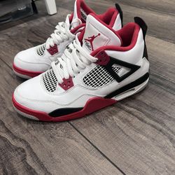Air Jordan 4 Retro