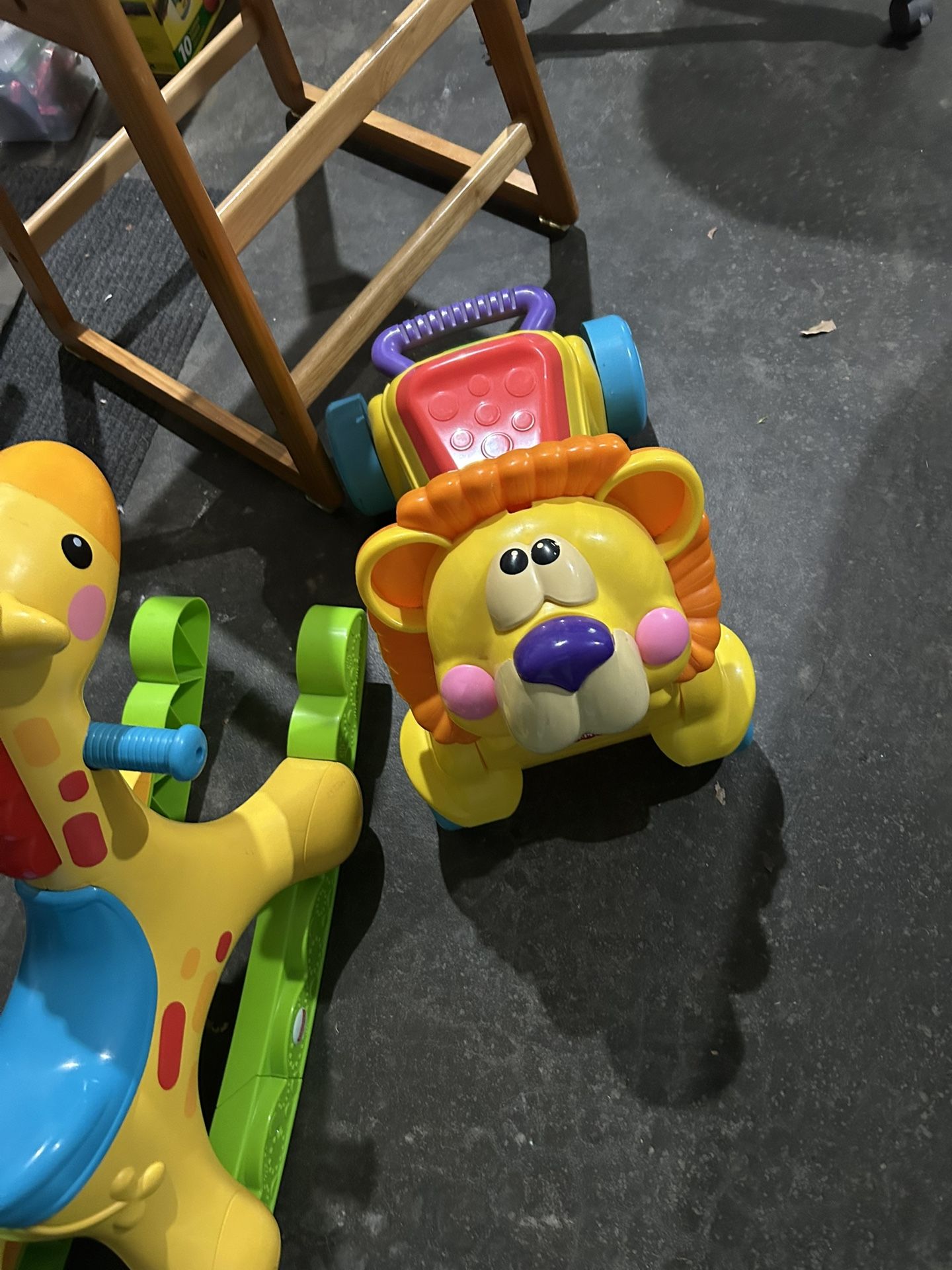 Fisher-Price Lion Walker Musical Ride On Toy Or Rocking Horse Giraffe