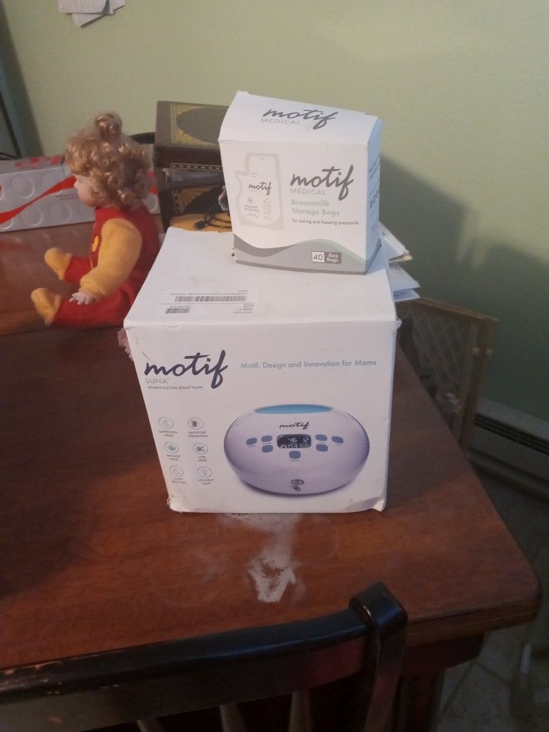 Breast Pump And Breast Milk Storage Bags