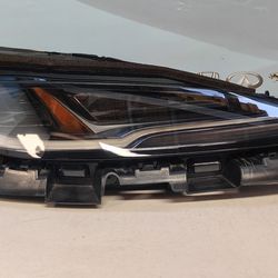 2024-2026 TESLA MODEL 3 RIGHT LED HEADLIGHT