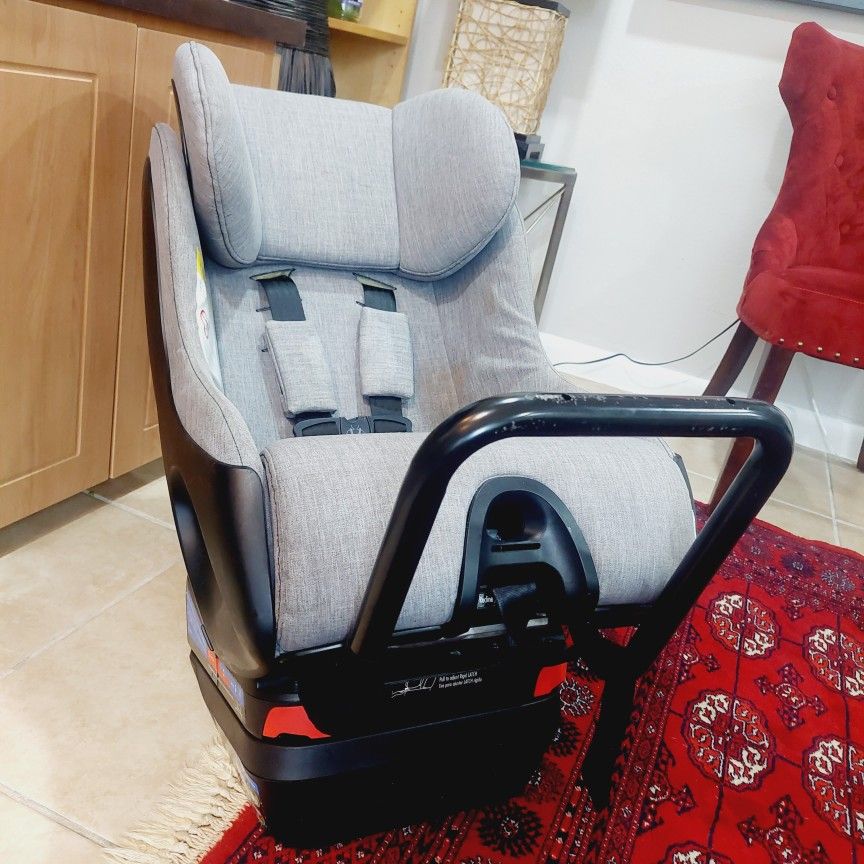 Clek Foonf 2021 Convertible Car Seat with Rebound Bar