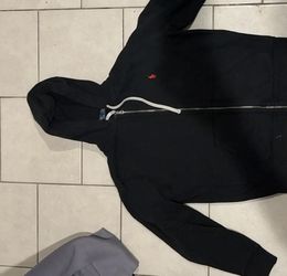 Polo Hoodie Shoot Me A Offer
