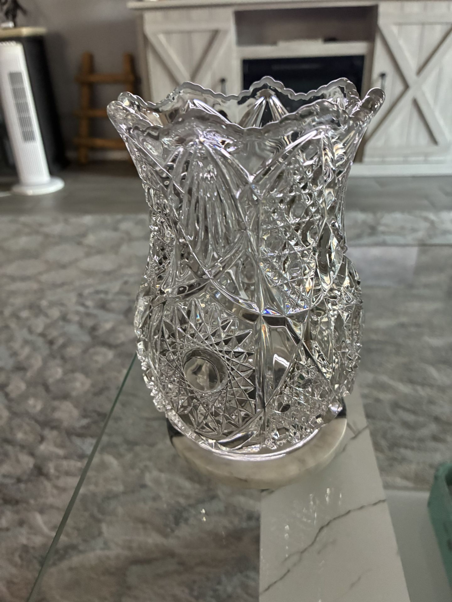 Beautiful Crystal Flower Vase 6 1/2” Tall