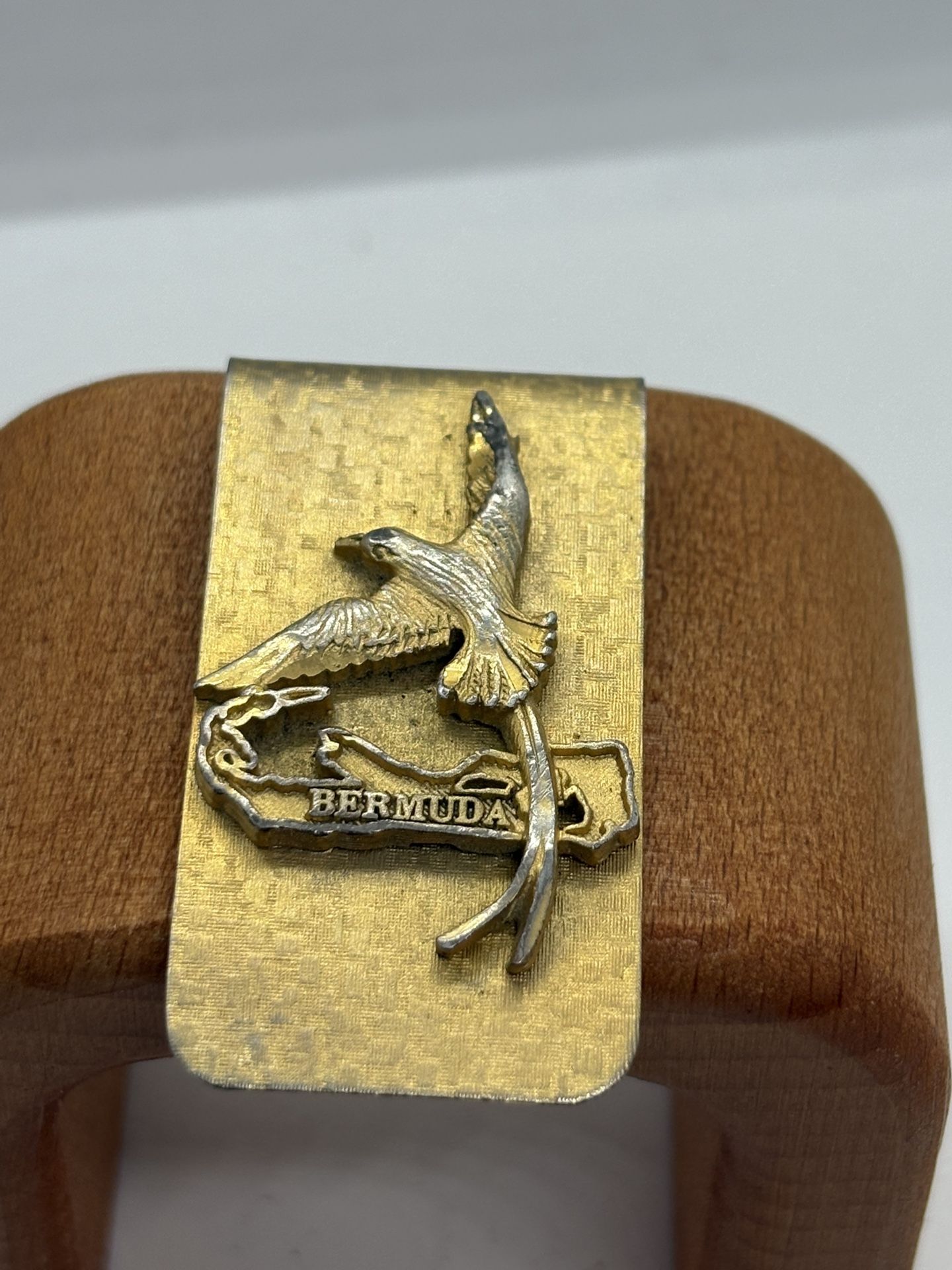 Vintage Clip Eagle Bermuda rare one gold tone