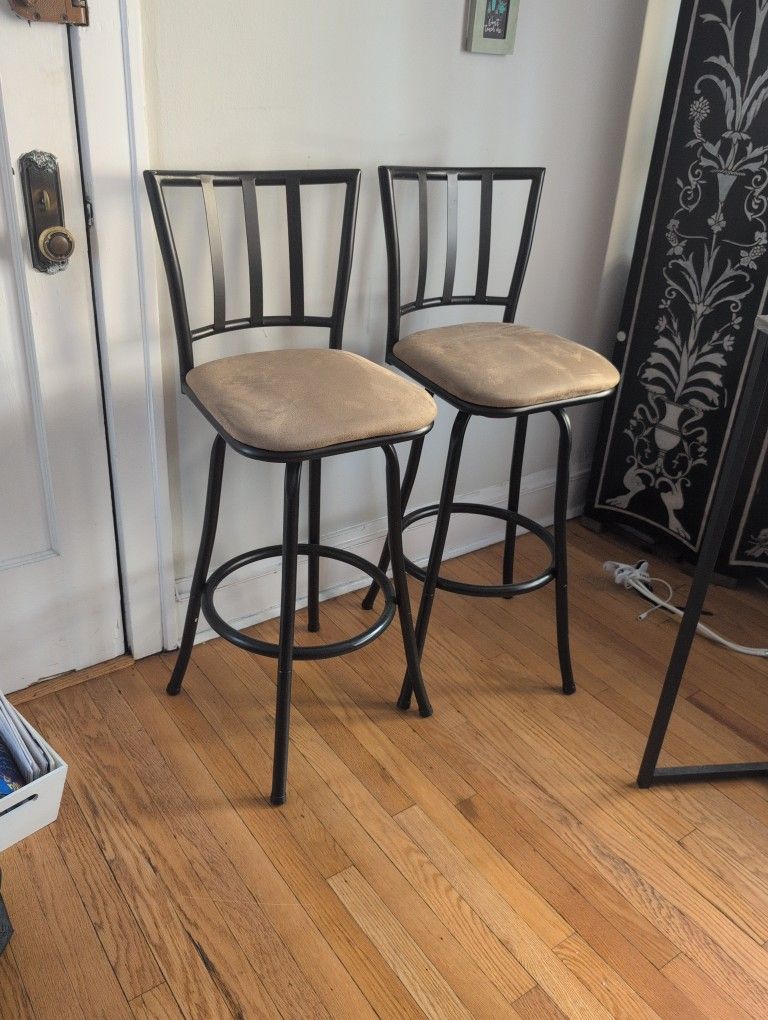 Set Of Bar Stools 
