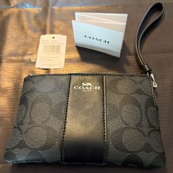 Coach Signature Wristlet Clutch wallet