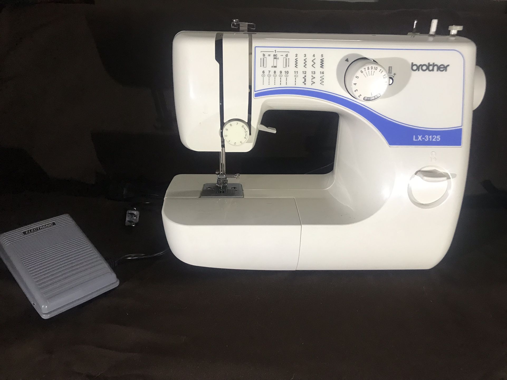 Brother LX3125e Sewing Machine