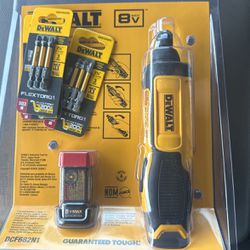 DEWALT 8v Gyroscopic Set With Battery And Charger 