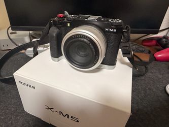 Fujifilm X-M5 Mirrorless Camera with TTArtisan Lens