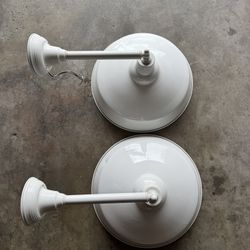 White  Reflector Light Fixture 