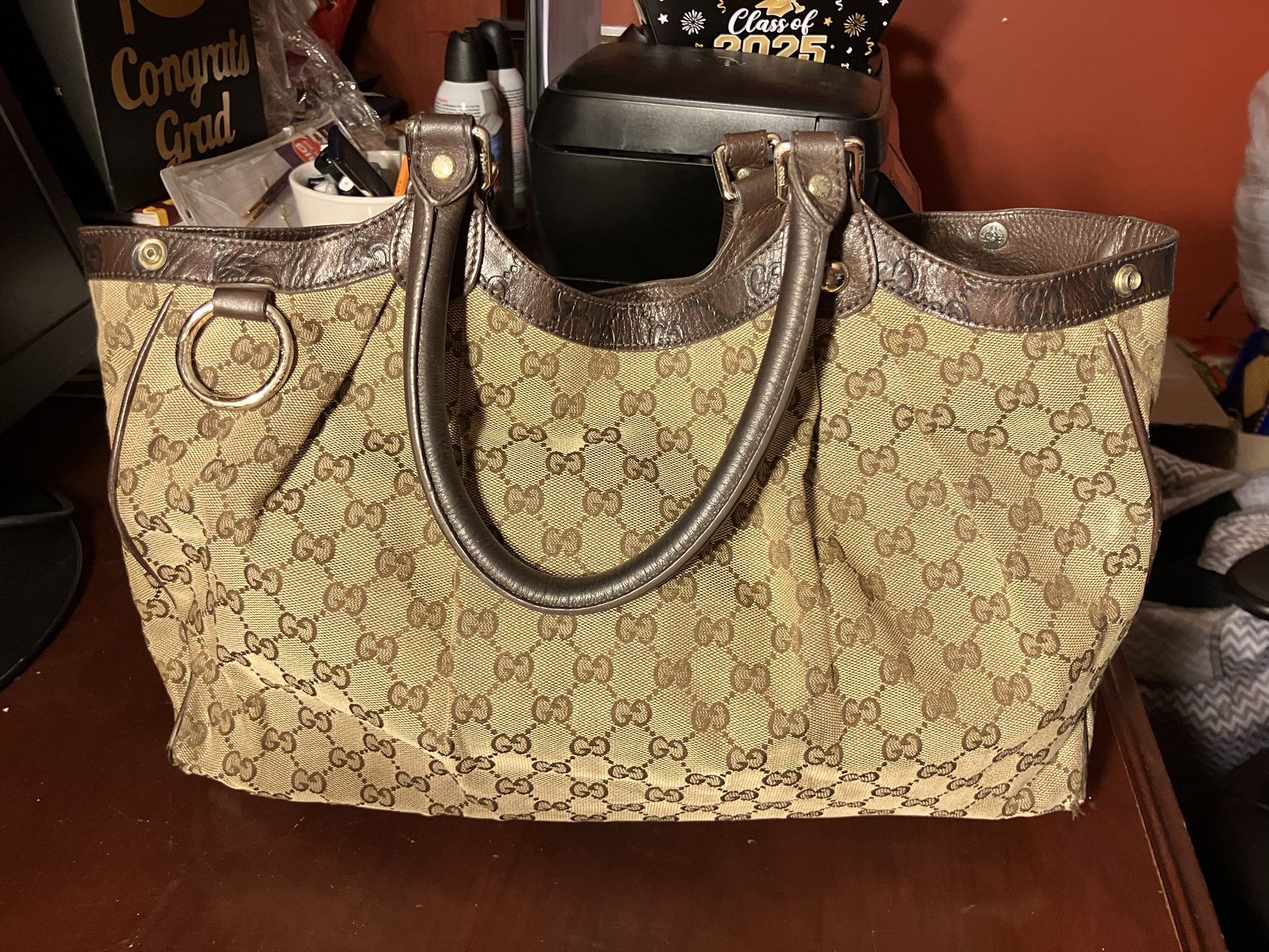 GUCCI Sukey 211944 Medium Leather Tote Handbag Ivory with Gold Hardware GUCCI GUCCISSIMA - "Total GUCCI" Inside Lining Traditional GUCCI P