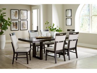 Neymorton Dark Grayish Brown Dining Table w/6 Chairs