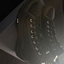 Onyx black DIOXR boots