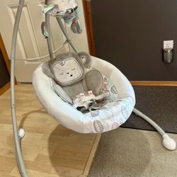 Like-New Musical Infant Swing