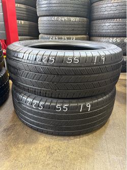 225/55r19 Two Michelin Tires In Very Good Shape