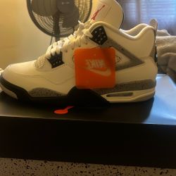 Air Jordan Four Retro