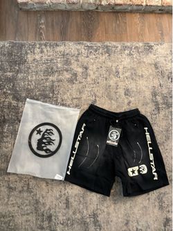 HELL STAR AND BALE SHORTS