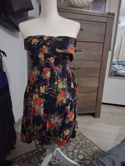 Strapless dress