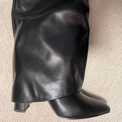 Fold Over Style Tall Leather Boot (7.5) Black