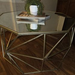 Living room center table