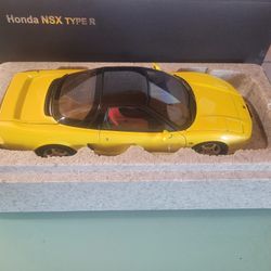 Rare  AUTOart Model Car