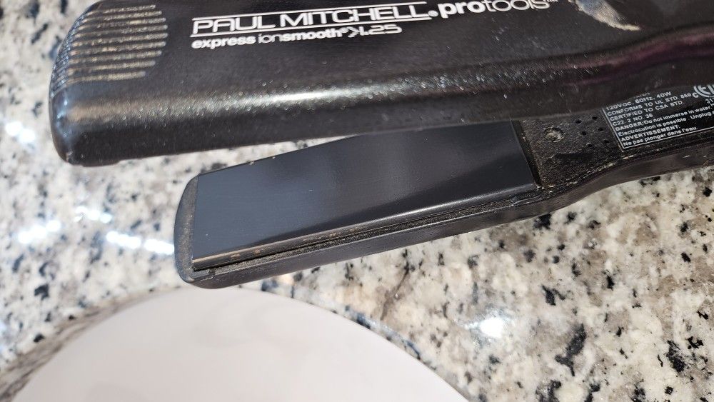 Paul Mitchell Flat Iron