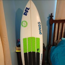 Sonic 5'10 Swallow Tail Like New No Dings