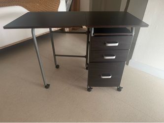 Free desk