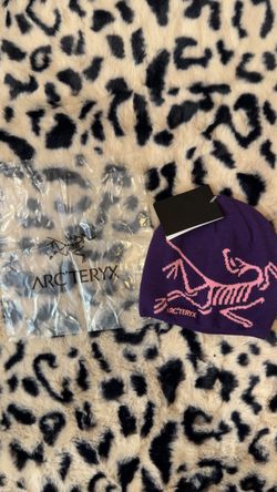 Arc'teryx purple Knit Beanie with Tags