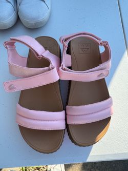 Pink Reef Sandals Size 6