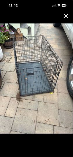 Dog crate
