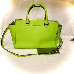 Michael Kors Selma Saffiano Leather Medium Crossbody Bag Beautiful Lime Green