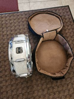 14 x5.5 Gretsch Catalina Club Snare drum w/case