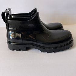 Authentic Bottega Veneta Men’s Black Shiny Rubber Boots