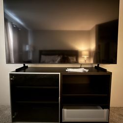 📺 ENTERTAINMENT CENTER ✨ PERFECT CONDITION ⭐️ SEE PICS AND VIDEO ONLY $120 CASH HOLDS UP TO 70” TV