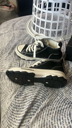 Moving sale Kid shoes