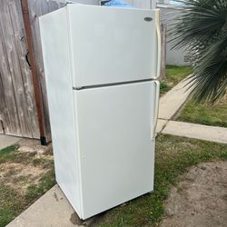 Refrigerator works perfect delivery available locally