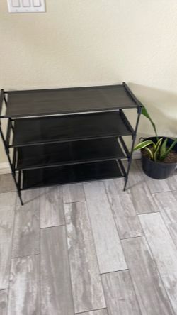 Shoe rack new $10