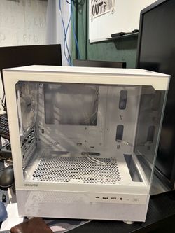 Aqua okinos 3 pc case + thermaltake 600w power supply