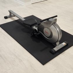 Rowing Machine and Gym Mat  ( BRAND NEW)