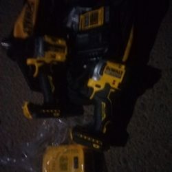 Two Tool Combo Set Dewalt Impact And Drill