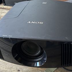 Video Projector SONY