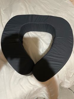 4” toilet seat riser new