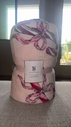 Victoria Secret - Christmas Blanket