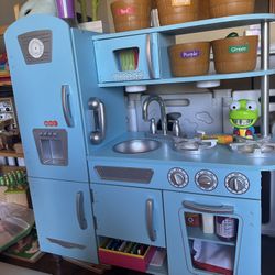 Kids Wooden Play Kitchen – DIY Real Water Sink 