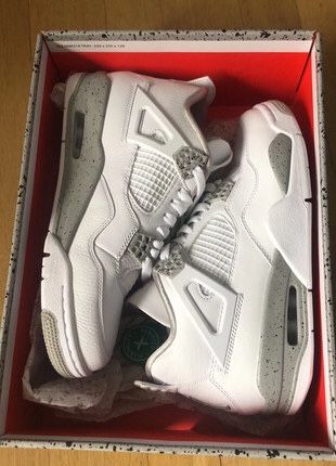 Jordan 4 Retro White